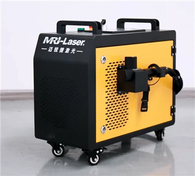 Mobilya Boyasını Sökmek İçin Taşınabilir 200W Lazer Temizleme Makinesi: Ev Kullanımı İçin İdeal Çözüm